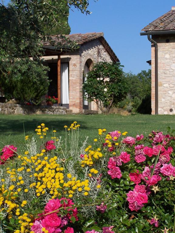 Poggetto Di Montese Apartamento San Gimignano Quarto foto