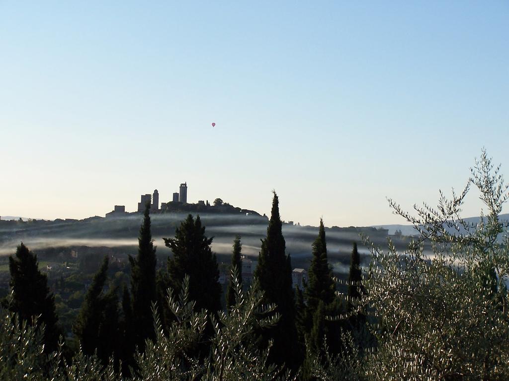 Poggetto Di Montese Apartamento San Gimignano Quarto foto
