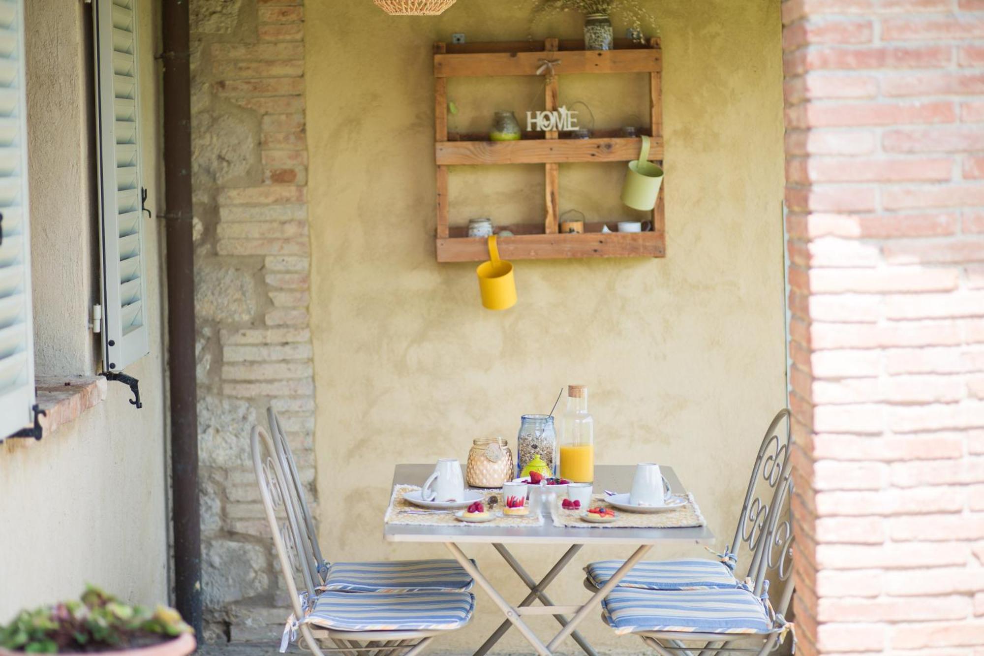 Poggetto Di Montese Apartamento San Gimignano Exterior foto